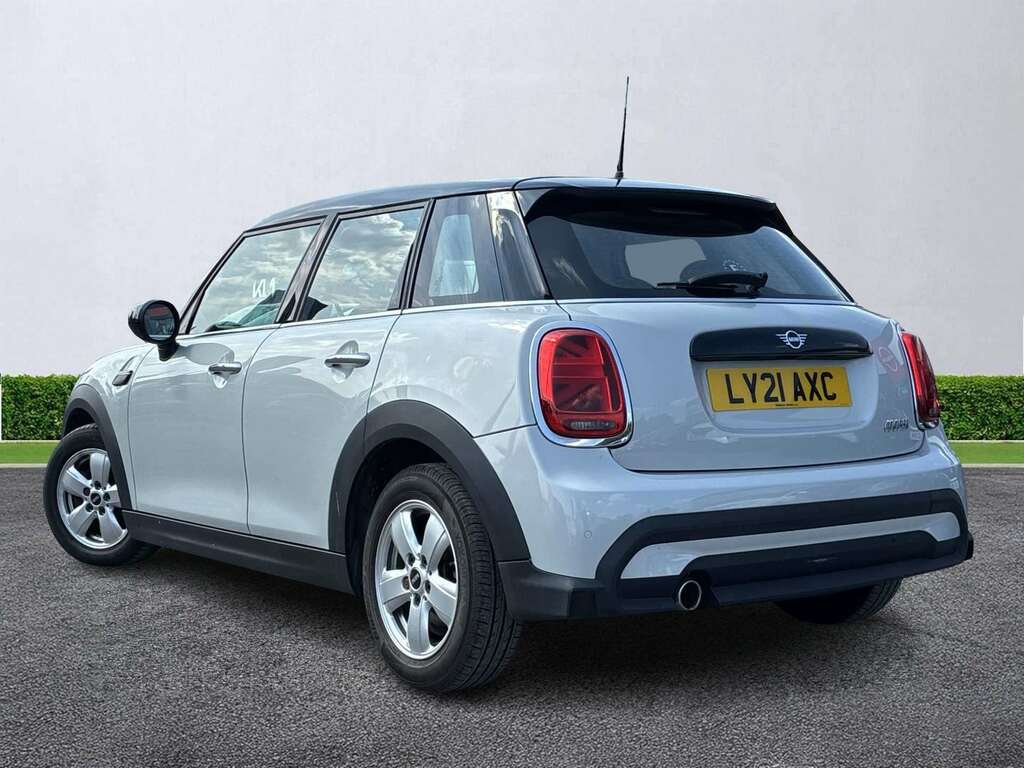 Mini Hatch 1.5 Cooper Classic LY21AXC Silver #2