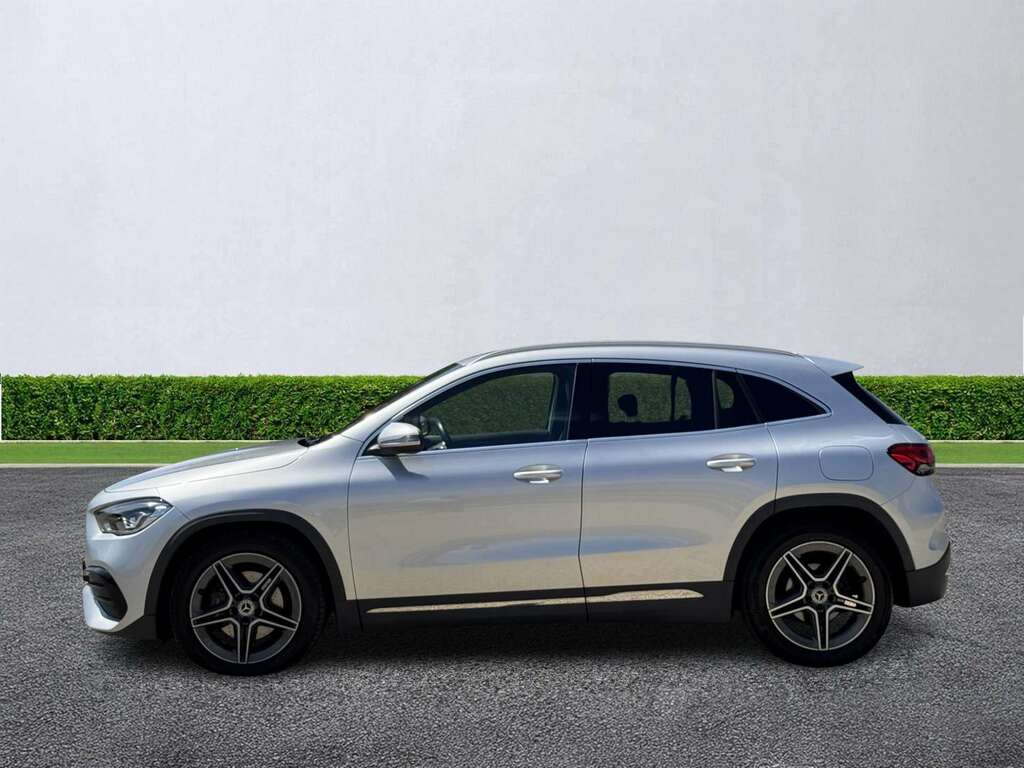 Mercedes-Benz GLA Class Gla 200 Amg Line Silver #4