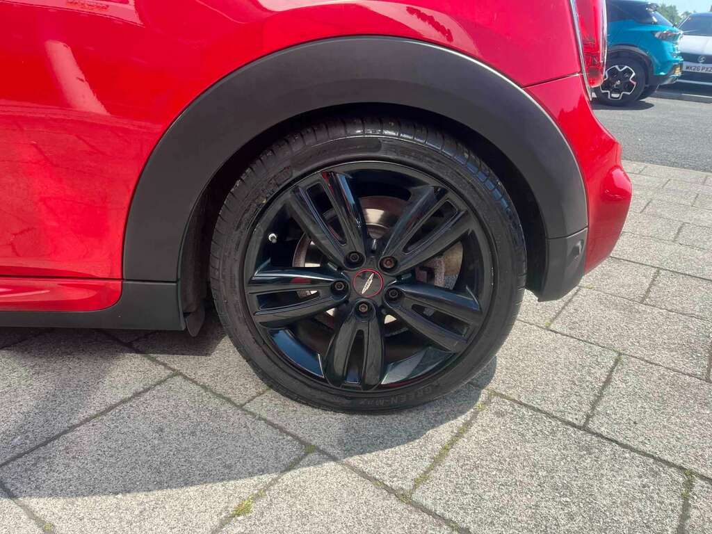 Mini Hatch 1.5 Cooper Sport Ii NL20DTV Red #5