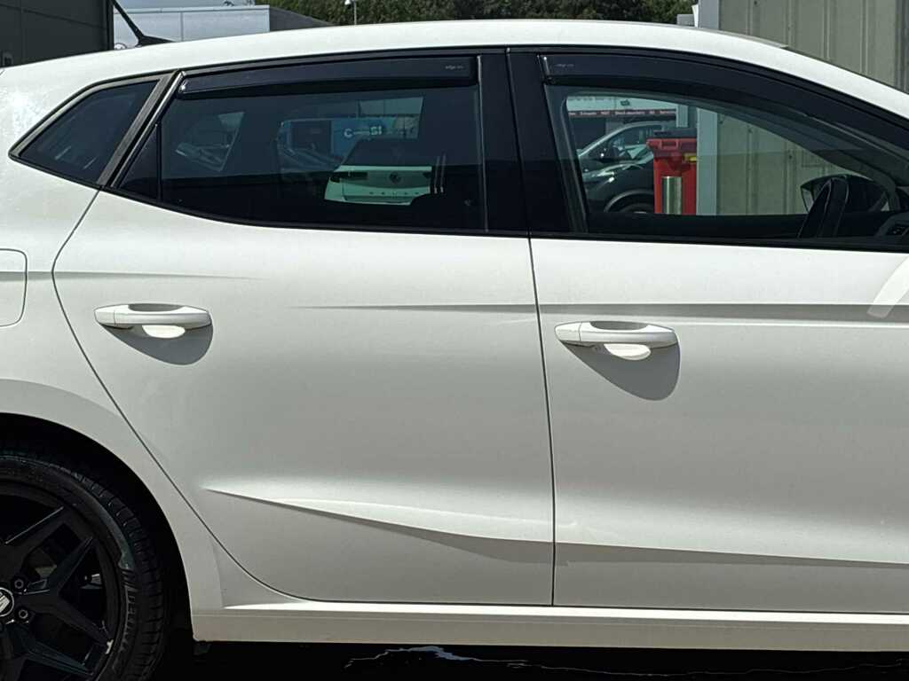 Seat Ibiza Hatchback White #28