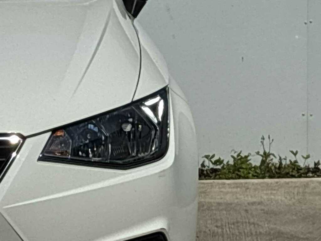 Seat Ibiza Hatchback White #26