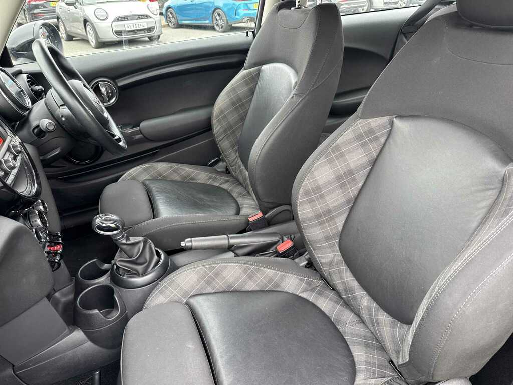 Mini Hatch 5-Door Cooper S Sport Red #7