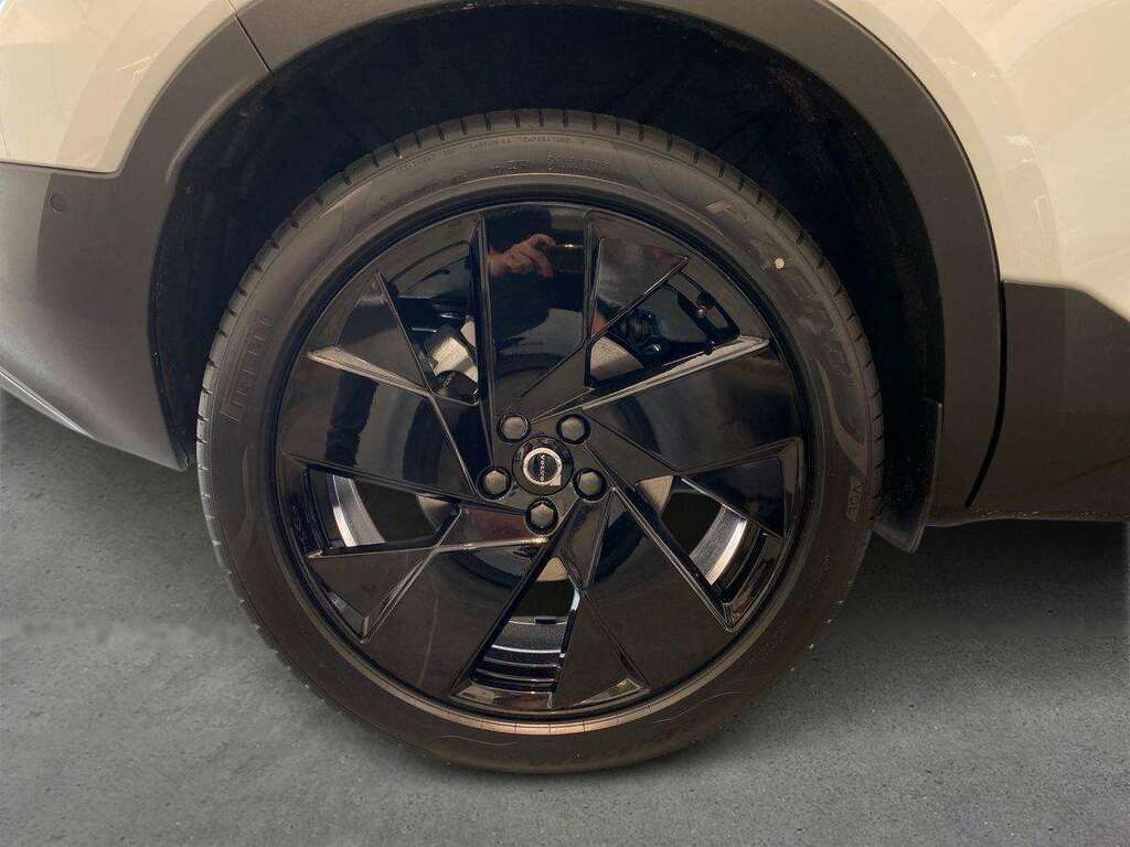 Volvo XC40 2.0 B3p Plus Pro Black Edition AX26JVR #6