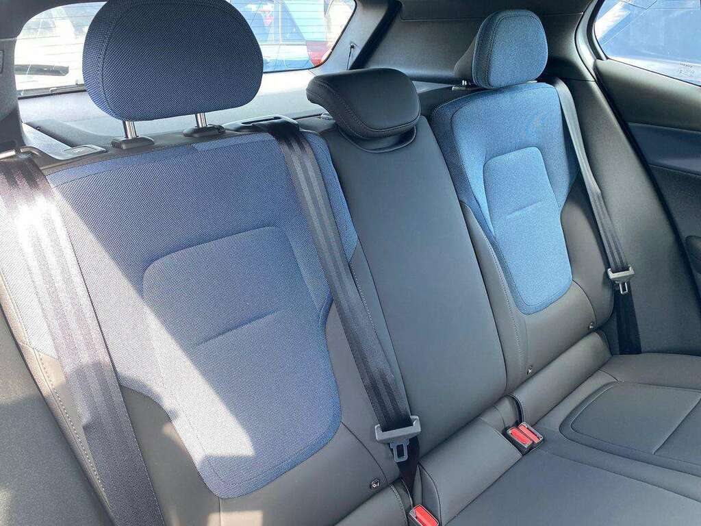 Volvo EX30 Ultra 272Bhp Single Motor Extended Range - Fixe Grey #16