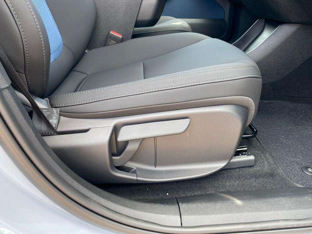 Volvo EX30 Ultra 272Bhp Single Motor Extended Range - Fixe Grey #29