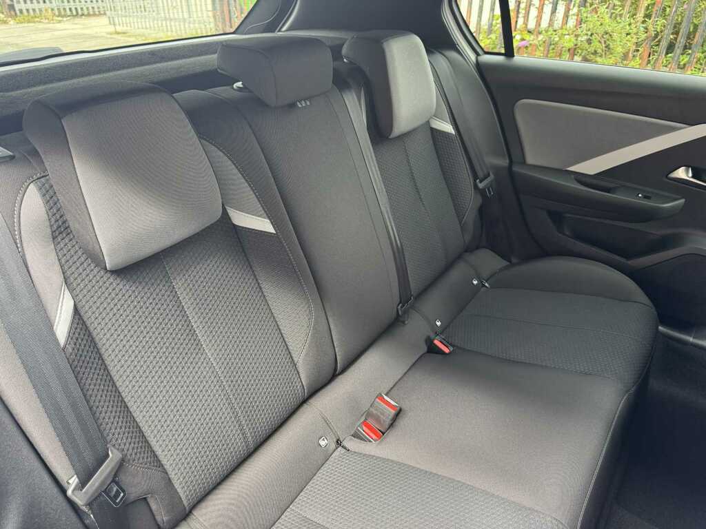 Vauxhall Astra 1.6L Design Grey #14