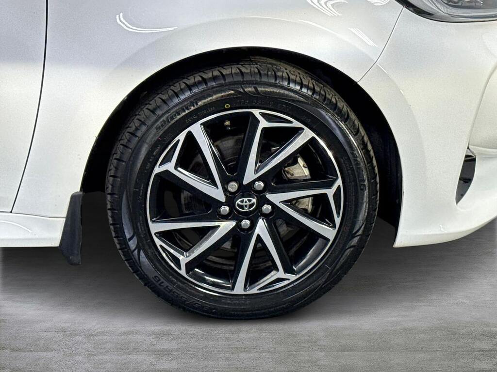Toyota Yaris 1.5 Vvt-h Design Hatchback Hybrid E-cvt BMZ1333 White #6