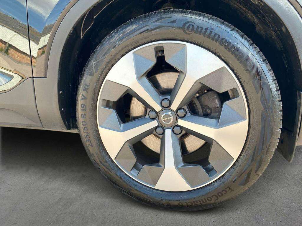 Volvo XC40 2.0 B4p Ultimate Dark AV23WTR Black #6