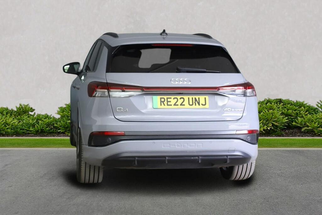 Audi Q4 E Tron 40 Edition 1 Suv 82Kwh 204 Ps Grey #4
