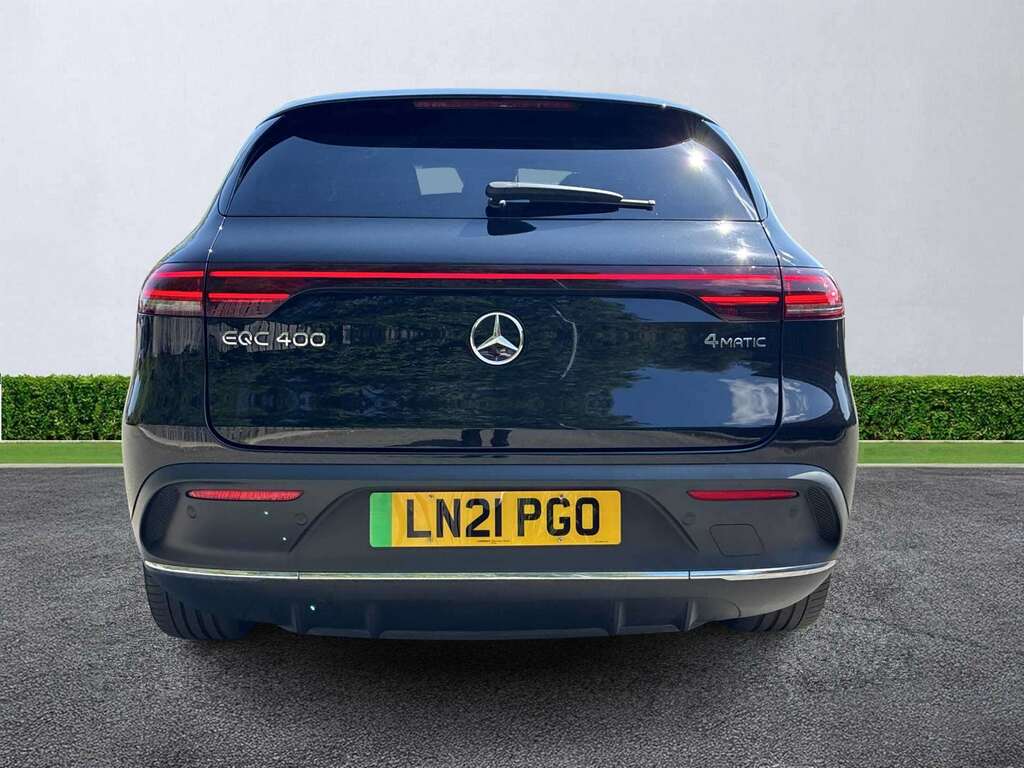 Mercedes-Benz EQC Eqc 400 300Kw Amg Line Premium Plus 80Kwh Black #4