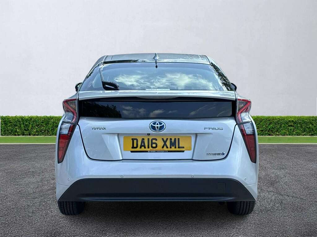Toyota Prius 1.8 Vvti Active Cvt Silver #4