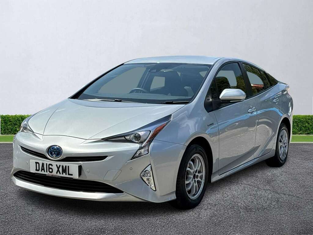 Toyota Prius Hatchback Silver #19