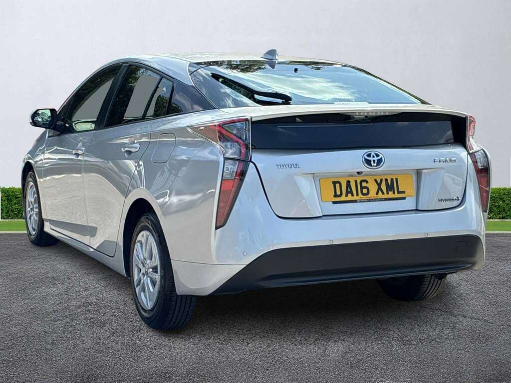 Toyota Prius 1.8 Vvti Active Cvt Silver #2