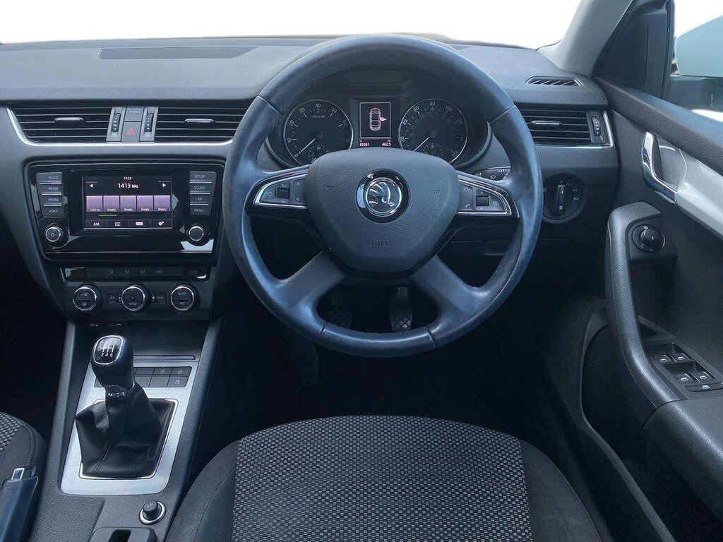 Skoda Octavia Brown #7