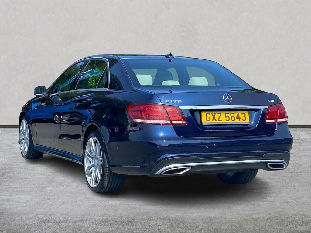 Mercedes-Benz E Class Mercedes-benz E220 Amg Sport Cdi GXZ5643 Blue #2