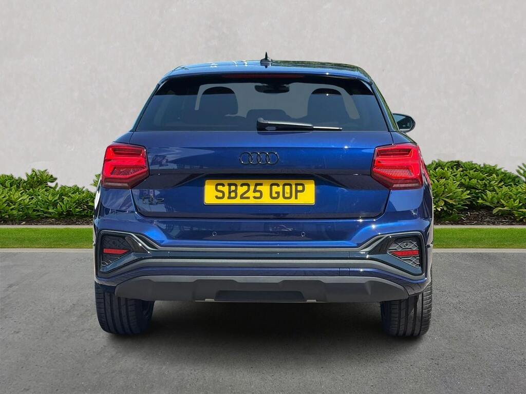Audi Q2 35 Tfsi Black Edition S Tronic Blue #4