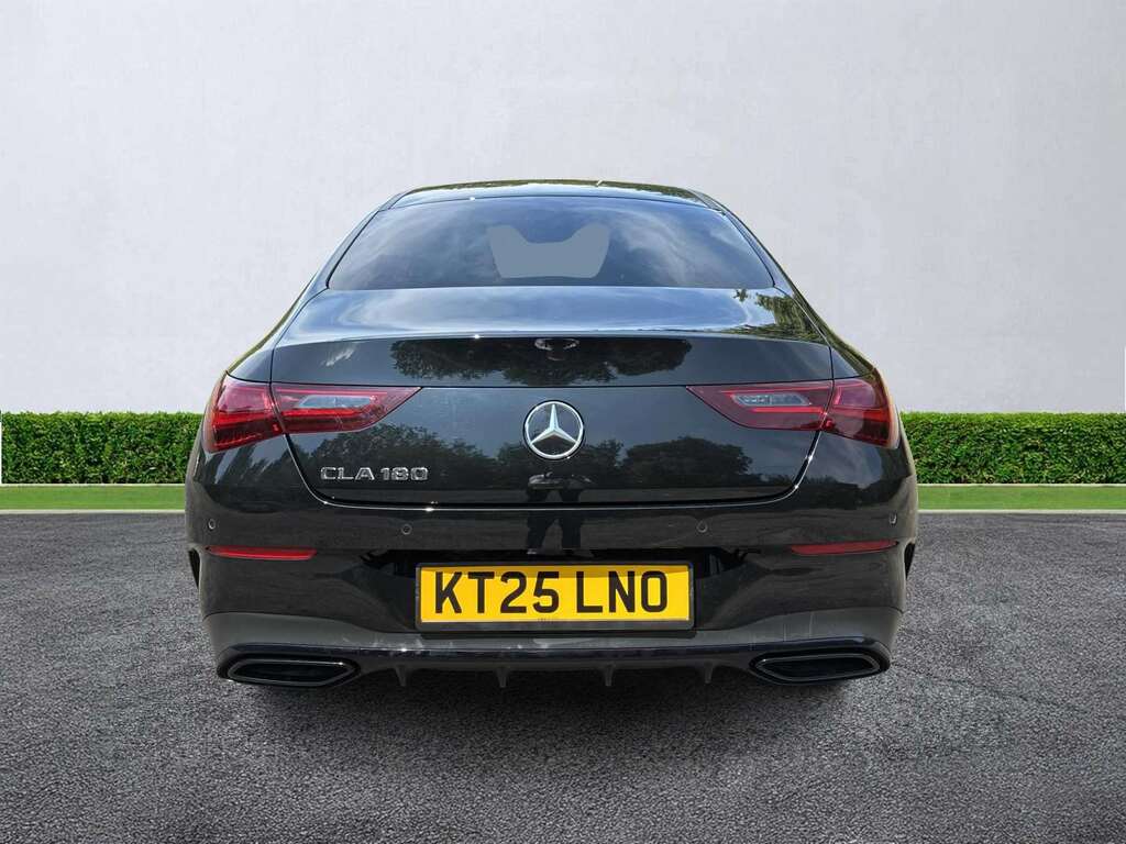Mercedes-Benz CLA Class Cla 180 Amg Line Premium Tip Black #4