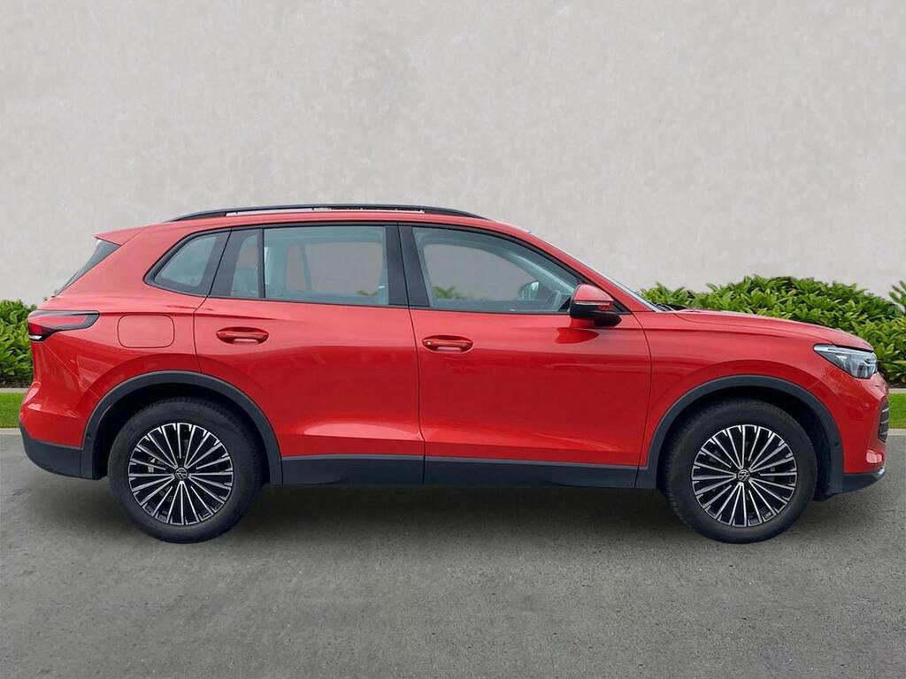Volkswagen Tiguan 1.5 Etsi Mhev Life Suv Hybrid Dsg Euro YY74UBZ Red #2