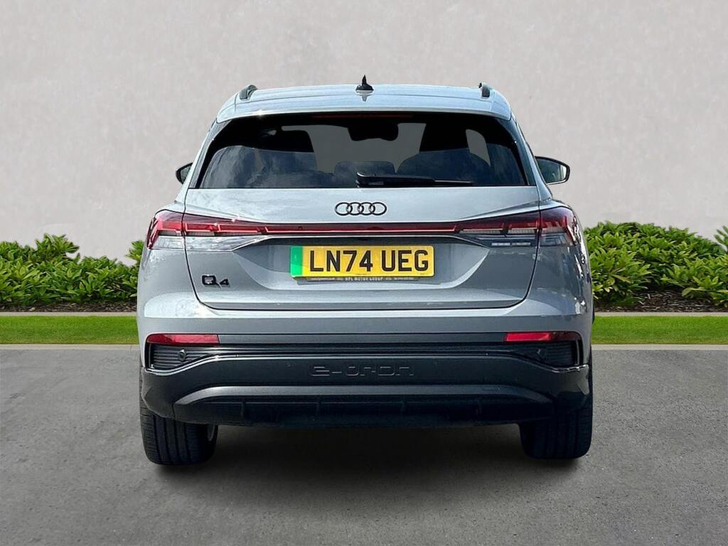 Audi Q4 E Tron 45 Black Edition Suv 82Kwh 286 LN74UEG Grey #4