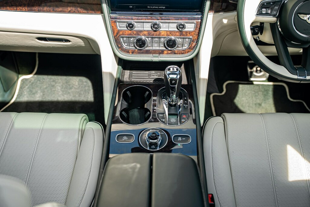 Bentley Bentayga S V8 Silver #31