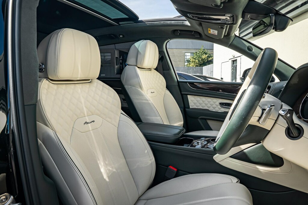 Bentley Bentayga S V8 Silver #17