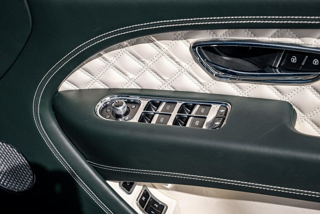 Bentley Bentayga S V8 Silver #28