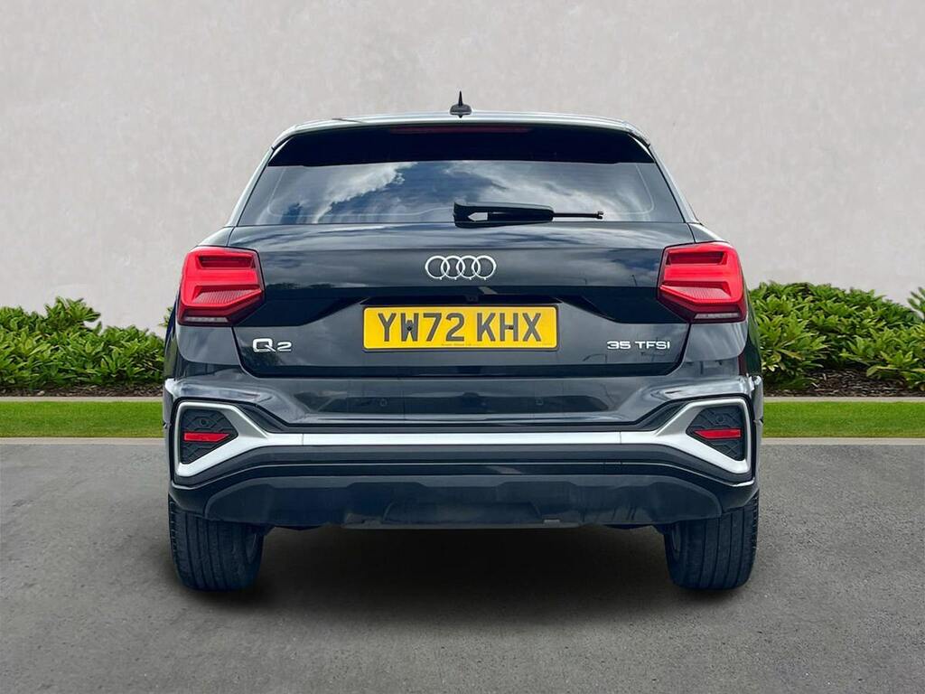 Audi Q2 35 Tfsi S Line S Tronic YW72KHX Black #4