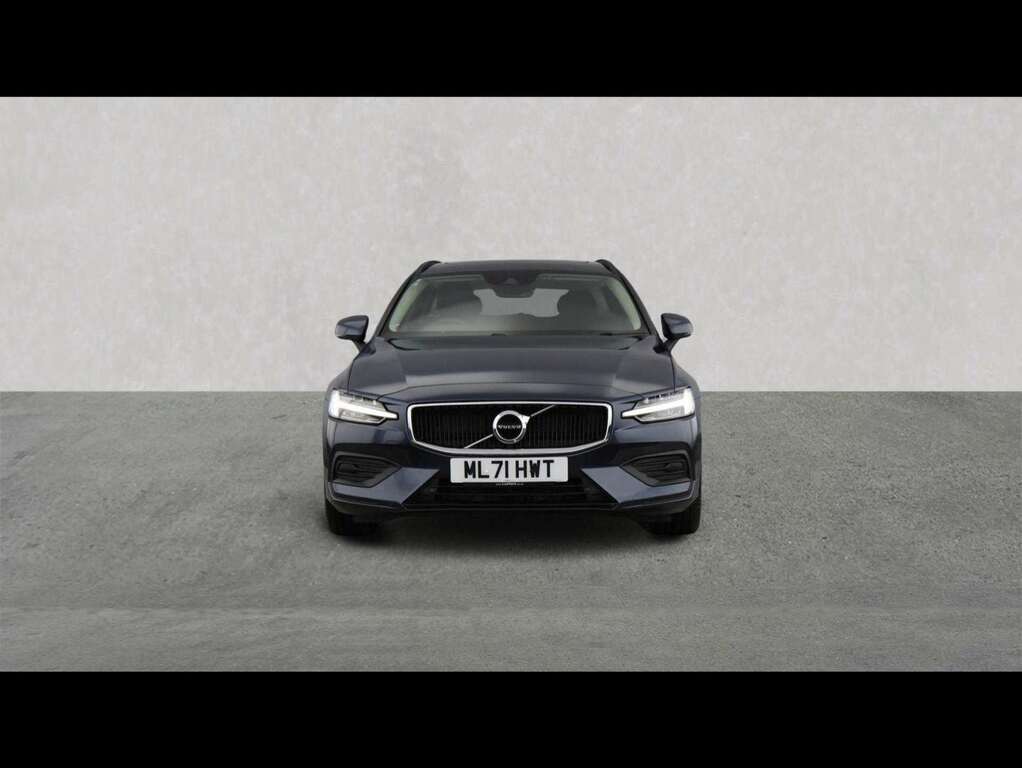 Volvo V60 2.0 B3p Momentum Blue #5