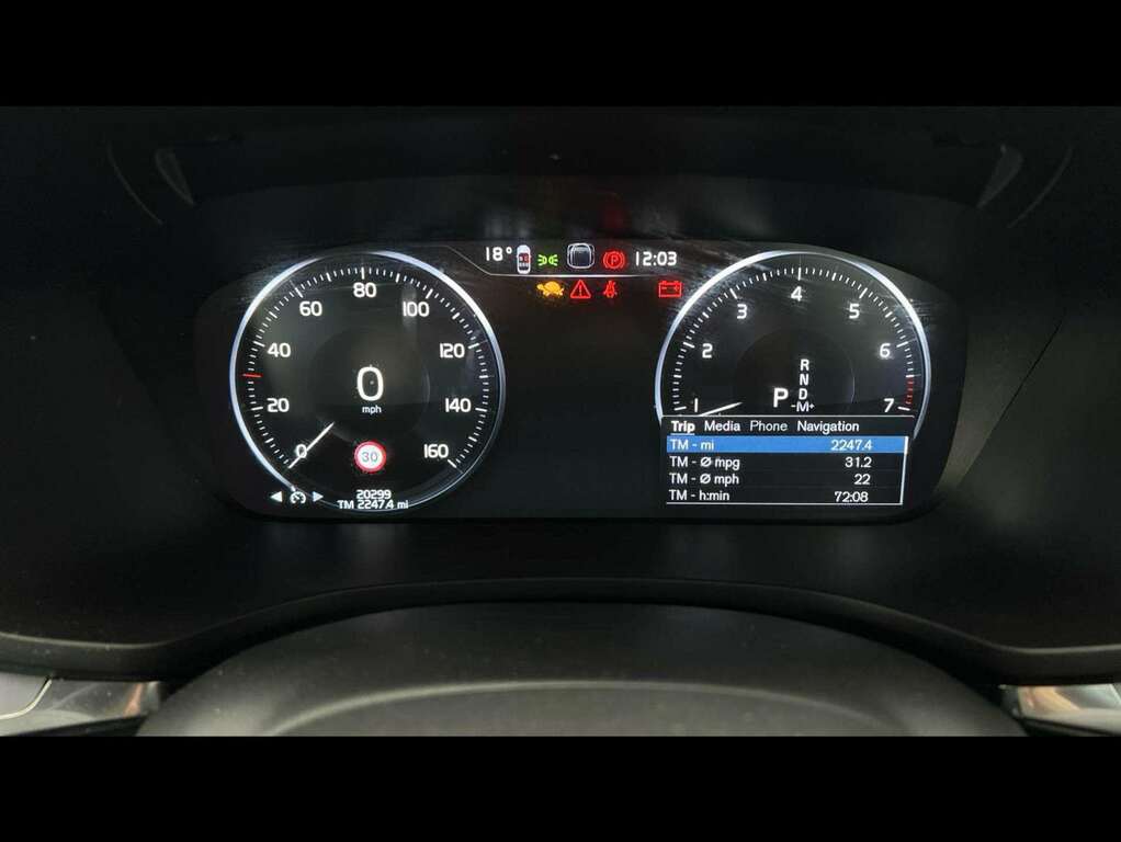 Volvo V60 R Design Black #15