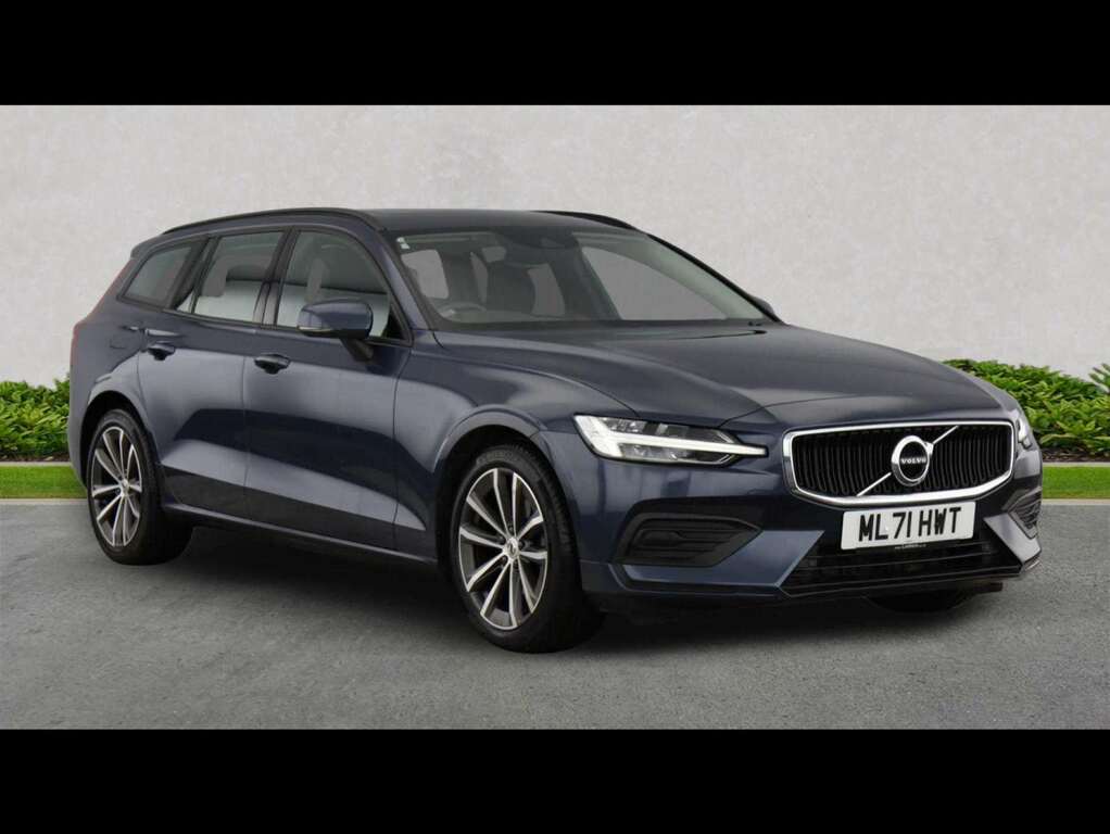 Volvo V60 2.0 B3p Momentum Blue