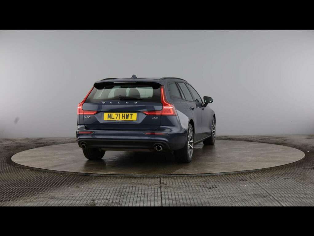 Volvo V60 R Design Black #21