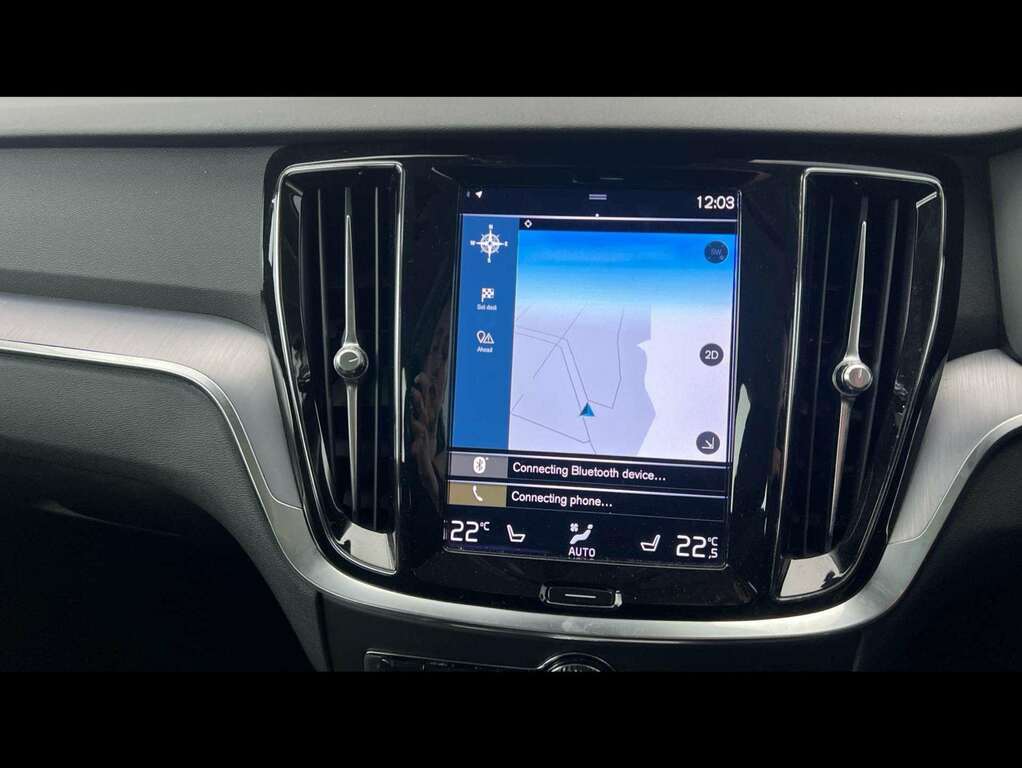 Volvo V60 R Design Black #16