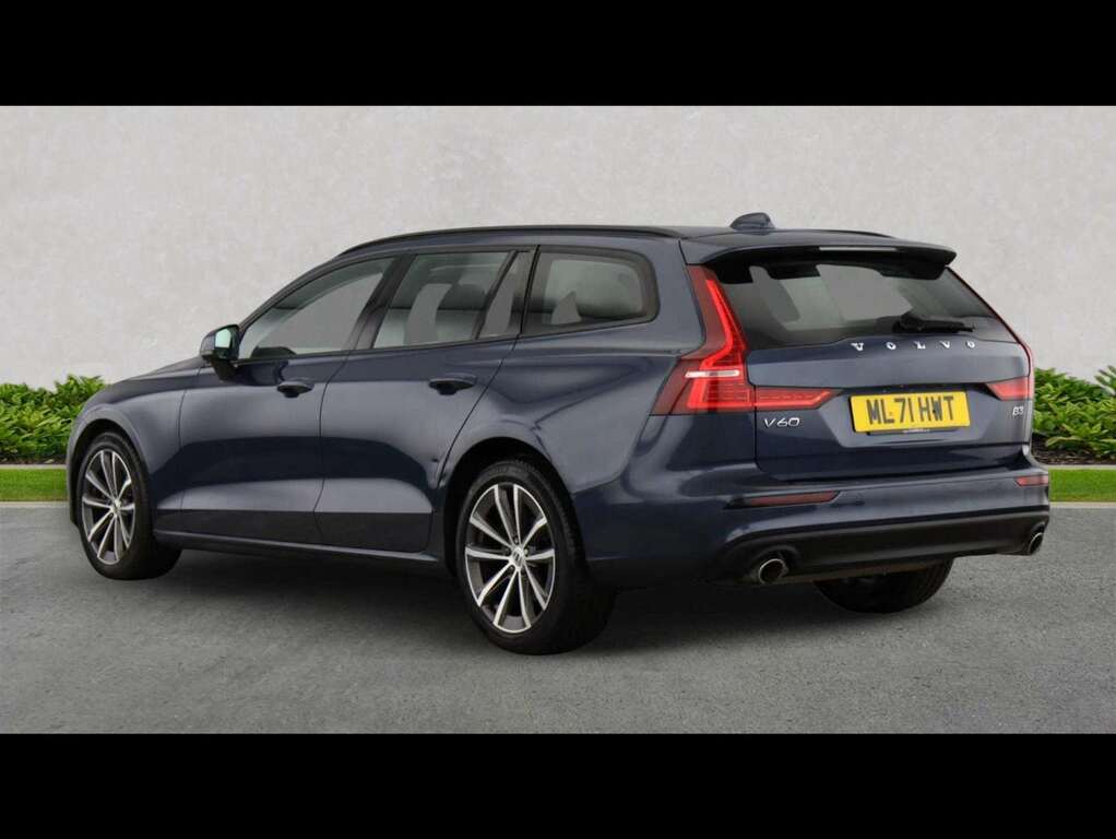 Volvo V60 2.0 B3p Momentum Blue #2