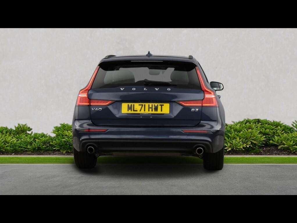 Volvo V60 2.0 B3p Momentum Blue #4