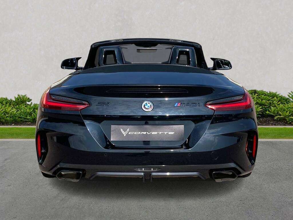 BMW Z4 Sdrive M40i Black #4