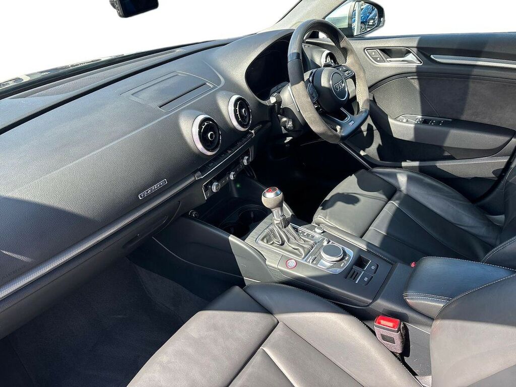 Audi RS3 Saloon 2.5 Tfsi 2019 Black #7