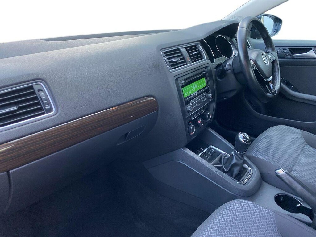 Volkswagen Jetta 2.0 Tdi Bluemotion Tech Se Saloon Manua Black #5