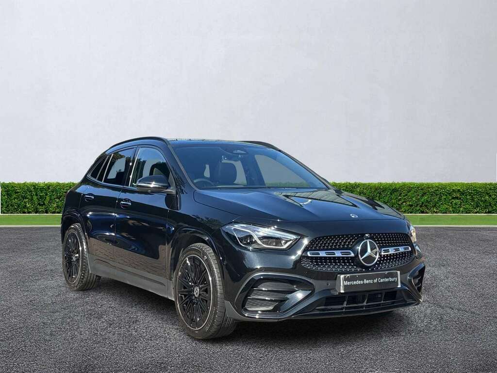 Mercedes-Benz GLA Class Gla 220D 4Matic Amg Line Premium Plus Black