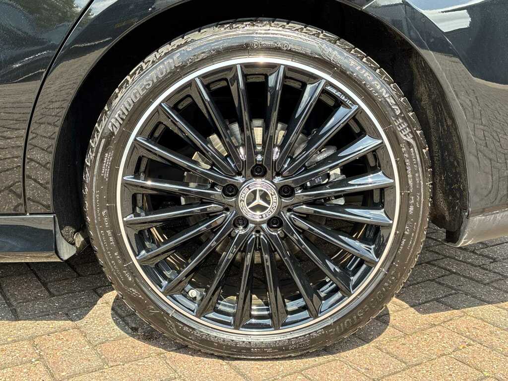 Mercedes-Benz CLA Class Cla 220D Amg Line Premium Plus Tip Black #6