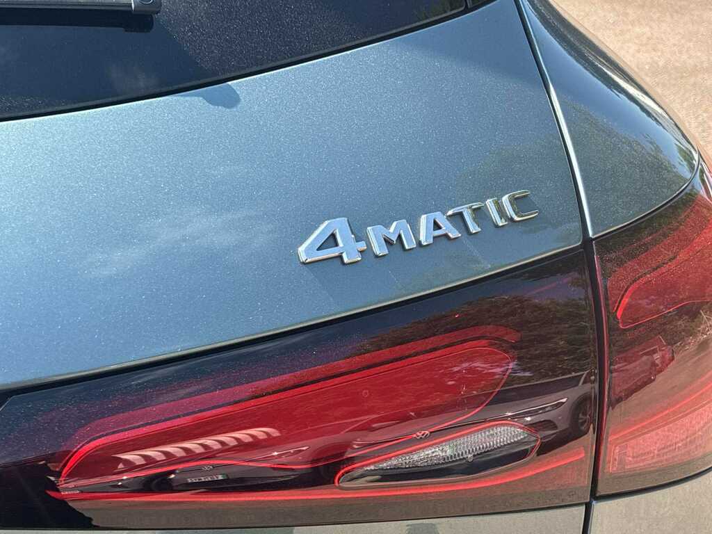 Mercedes-Benz GLC Class Suv Black #35