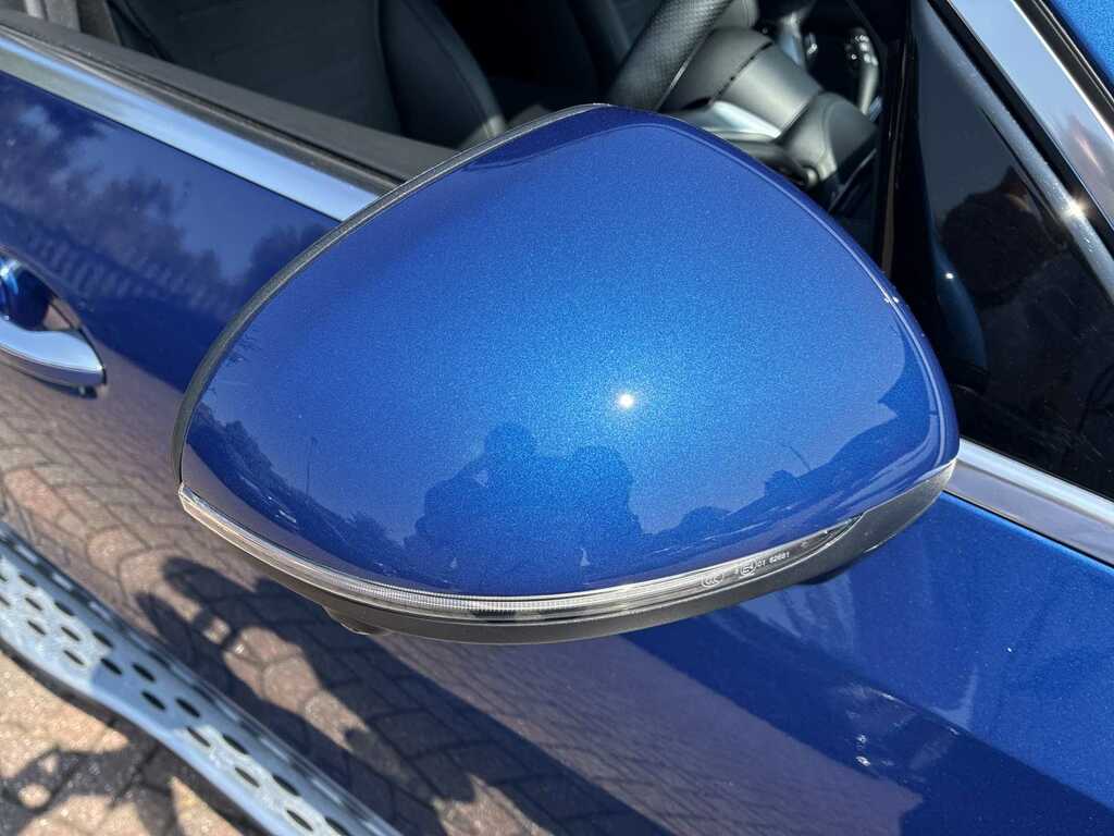 Mercedes-Benz GLC Class 300E 4Matic Amg Line Blue #36