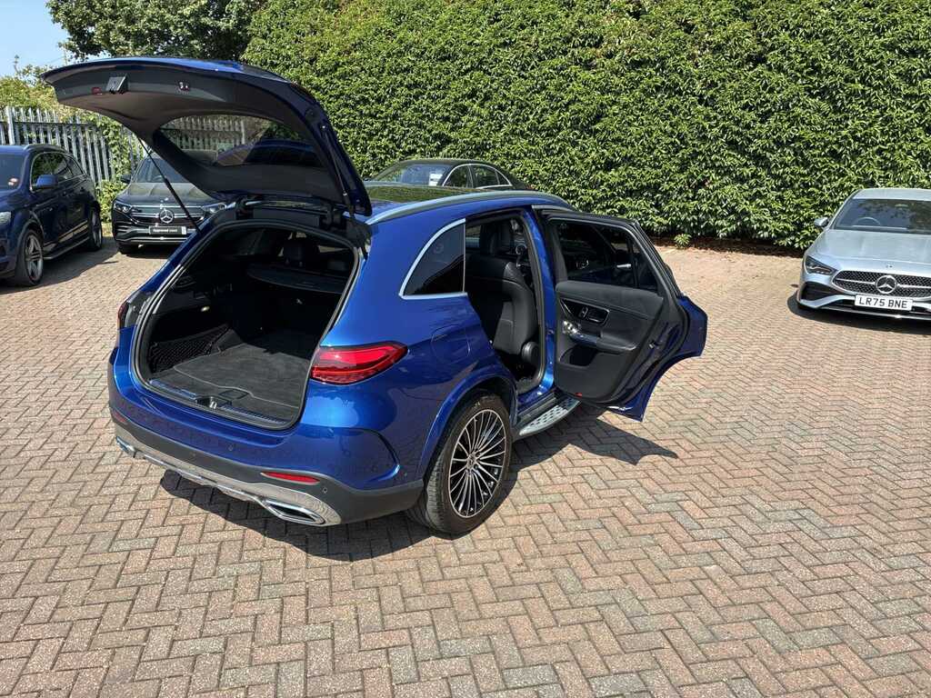 Mercedes-Benz GLC Class 300E 4Matic Amg Line Blue #38