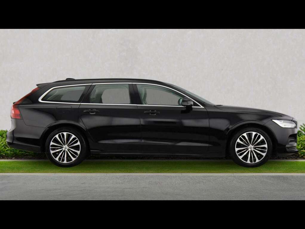 Volvo V90 2.0 B4p Core Black #3