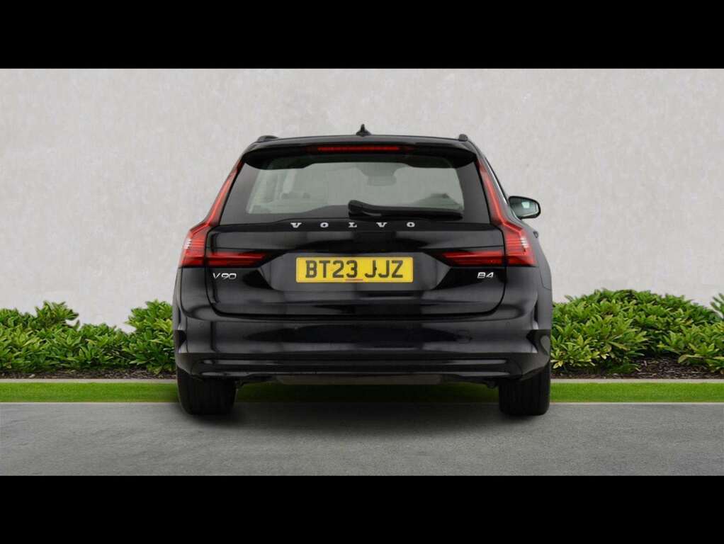 Volvo V90 2.0 B4p Core Black #4