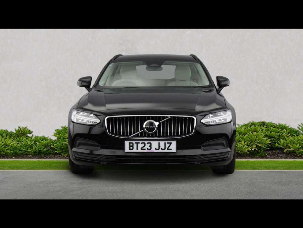 Volvo V90 2.0 B4p Core Black #5