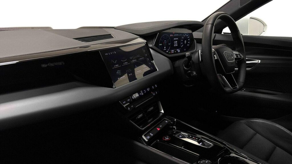 Audi E Tron GT 93.4Kwh Saloon Quattro 476 Ps White #2