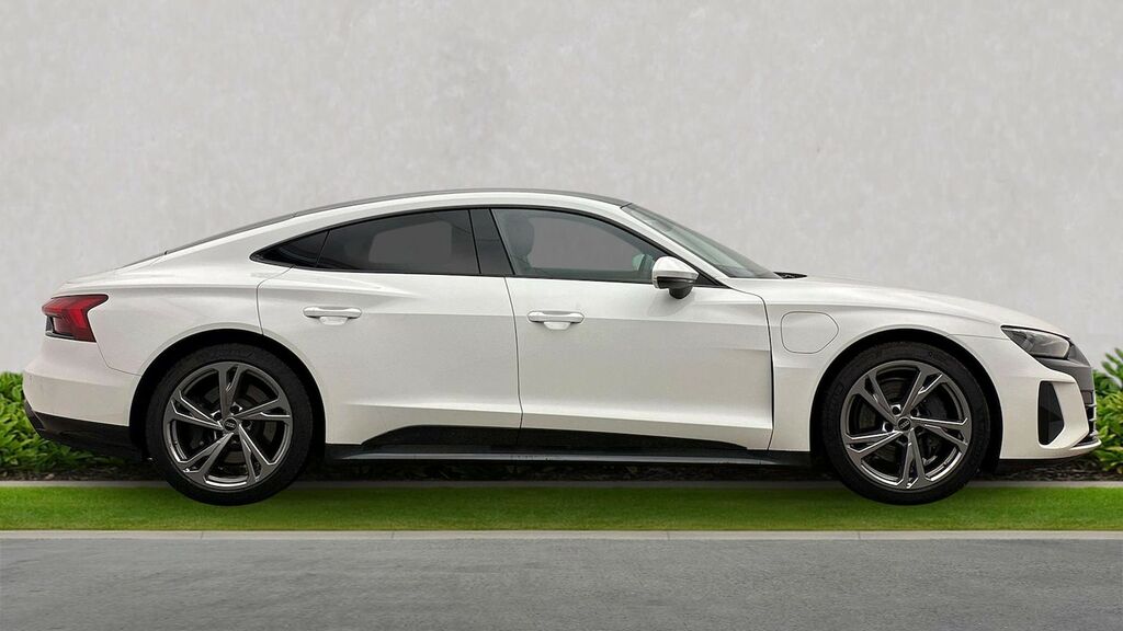 Audi E Tron GT 93.4Kwh Saloon Quattro 476 Ps White #4