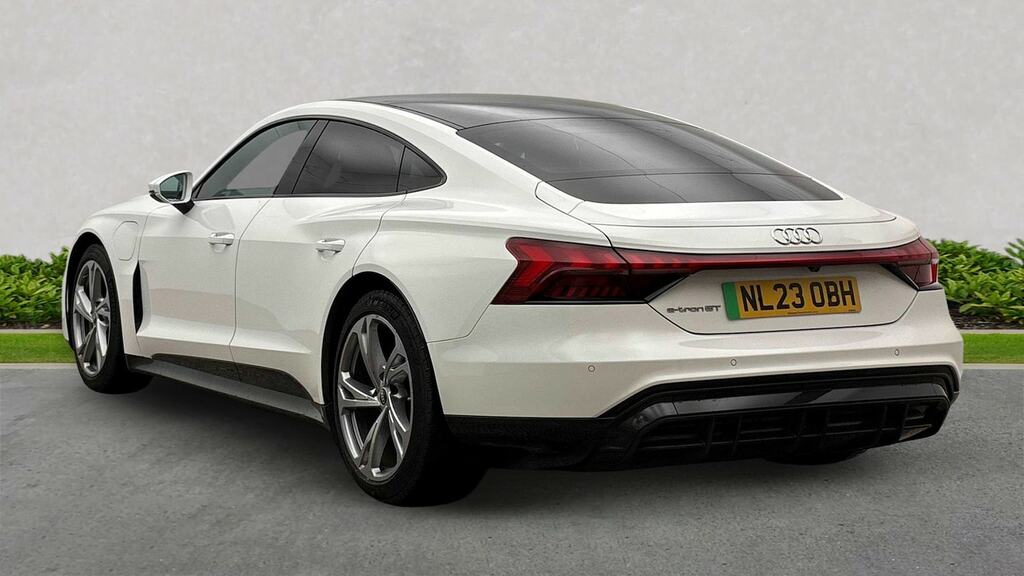 Audi E Tron GT 93.4Kwh Saloon Quattro 476 Ps White #3