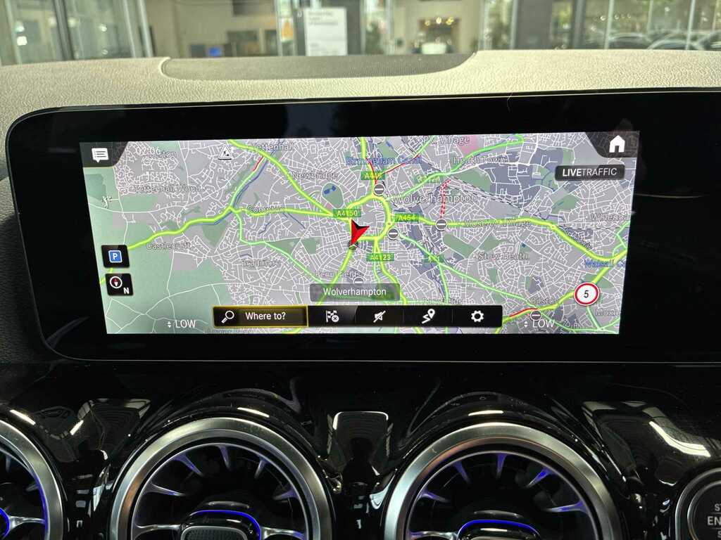 Mercedes-Benz GLA Class Suv Black #25