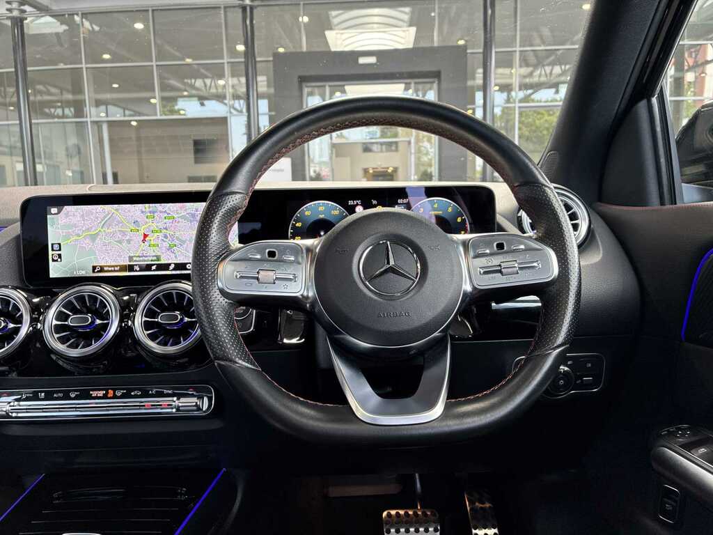 Mercedes-Benz GLA Class Suv Black #9